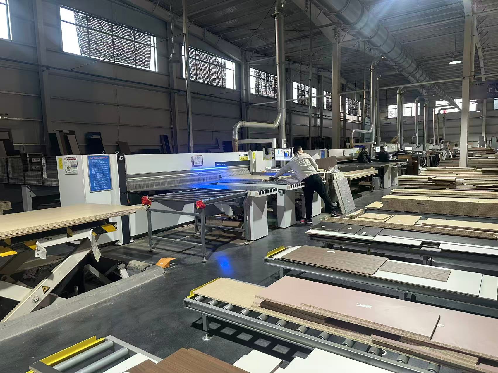 探厂系列 | 山东格森家居携手豪迈中国，以高端设备为引擎，推动生产模式全面升级